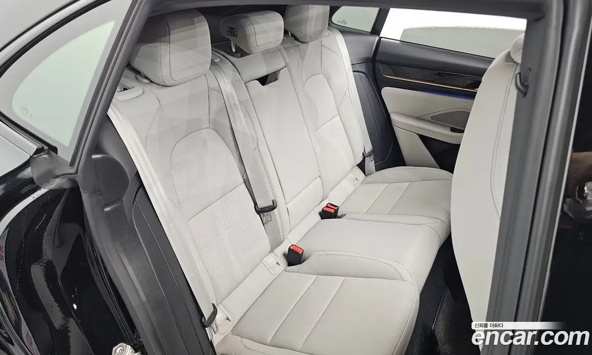 Porsche Macan 2025 0.2 автомат (гидро), фото 11 Porsche Macan 2025 0.2 автомат (гидро), фото 11