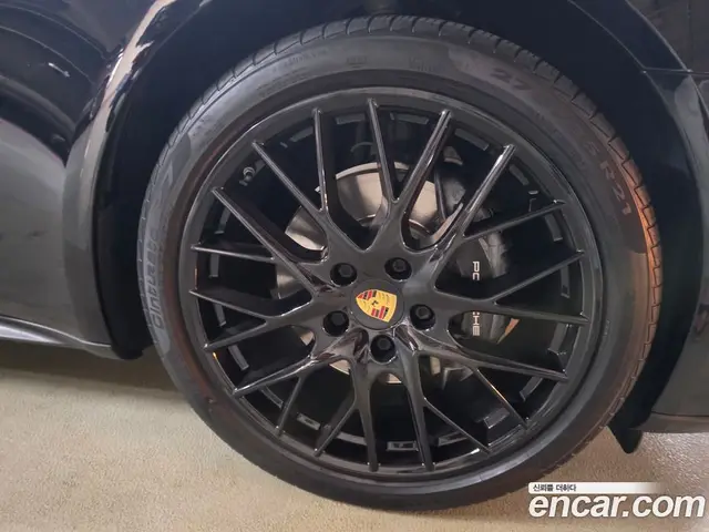 Porsche Panamera 2020 3.0 автомат (гидро), миниатюра 5 Porsche Panamera 2020 3.0 автомат (гидро), миниатюра 5