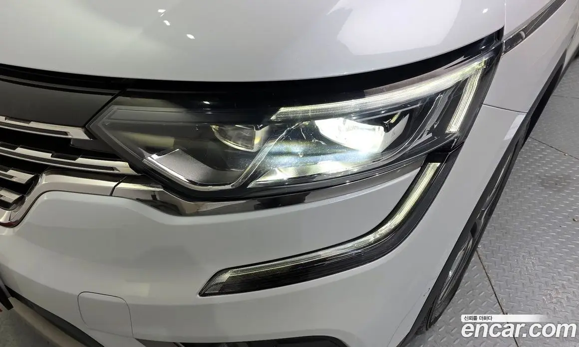 Renault (Samsung) QM6 2016 2.0 автомат (гидро), фото 8 Renault (Samsung) QM6 2016 2.0 автомат (гидро), фото 8