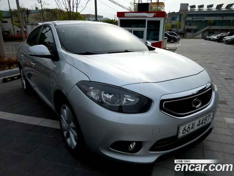 Renault (Samsung) SM3 2014 1.6 автомат (гидро), фото 4 Renault (Samsung) SM3 2014 1.6 автомат (гидро), фото 4