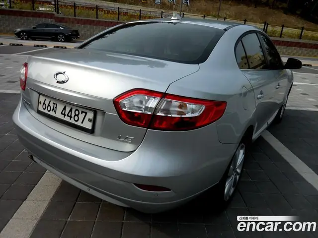 Renault (Samsung) SM3 2014 1.6 автомат (гидро), миниатюра 5 Renault (Samsung) SM3 2014 1.6 автомат (гидро), миниатюра 5