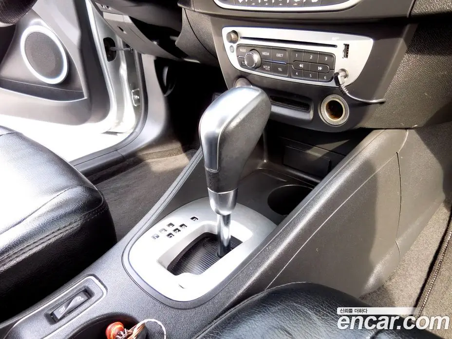 Renault (Samsung) SM3 2014 1.6 автомат (гидро), фото 9 Renault (Samsung) SM3 2014 1.6 автомат (гидро), фото 9