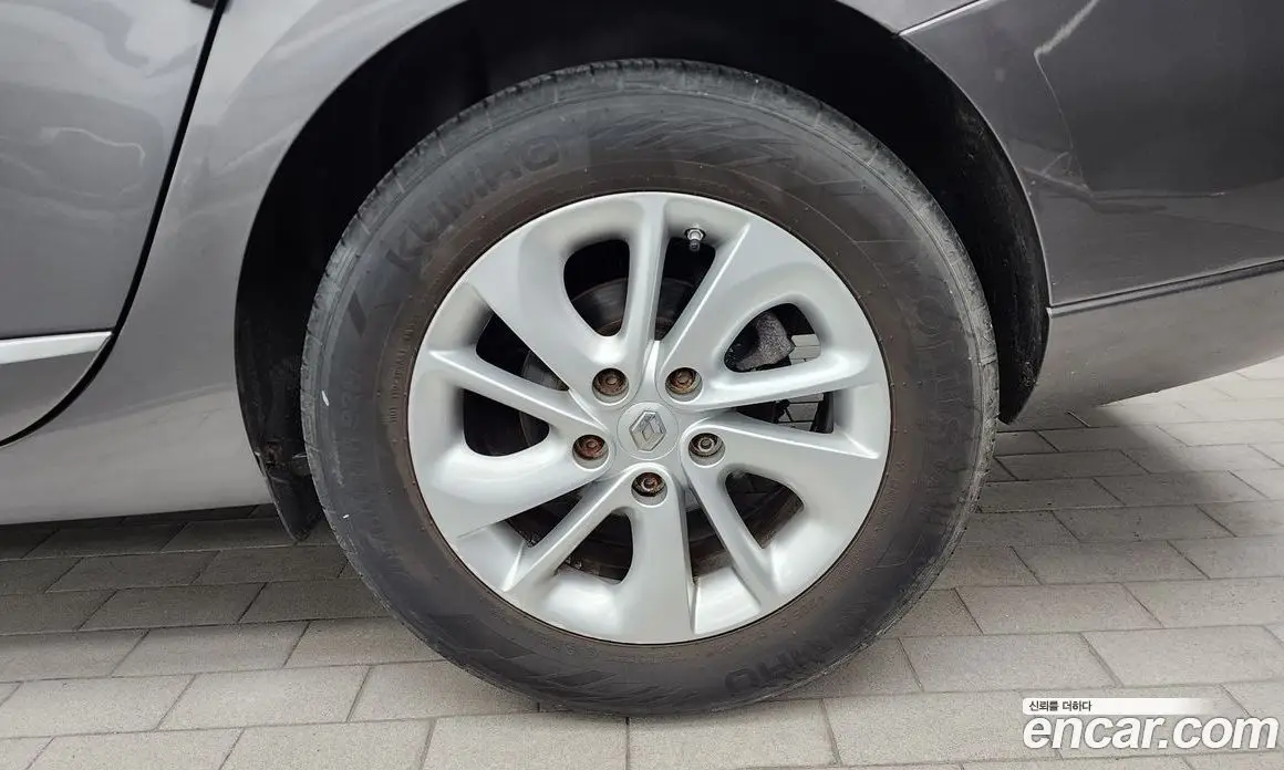 Renault (Samsung) SM3 2016 1.5 автомат (гидро), фото 7 Renault (Samsung) SM3 2016 1.5 автомат (гидро), фото 7