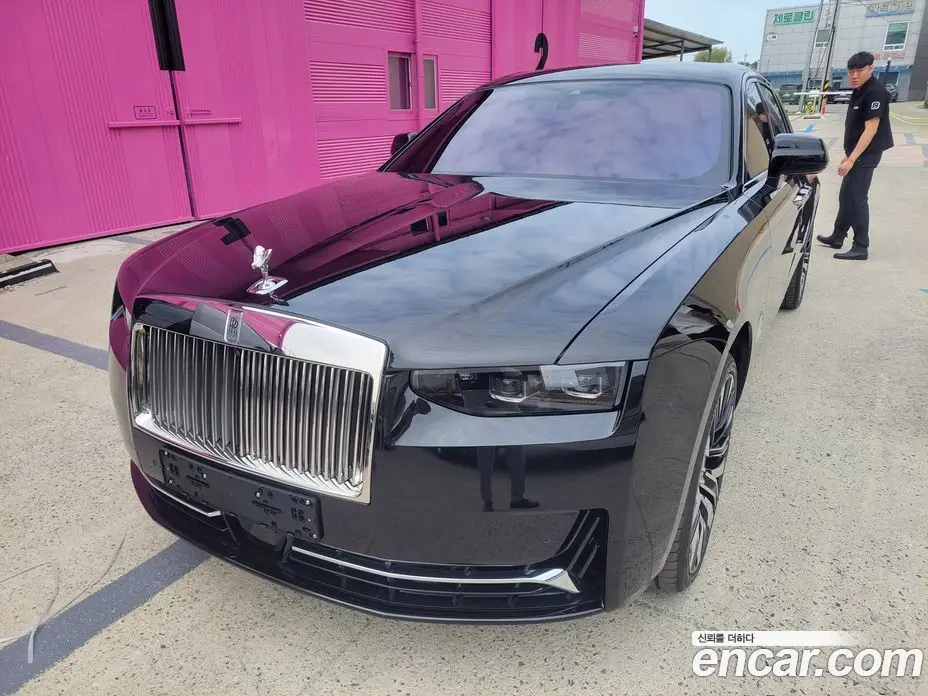 Rolls-Royce Ghost 2026 6.7 автомат (гидро), фото 3 Rolls-Royce Ghost 2026 6.7 автомат (гидро), фото 3