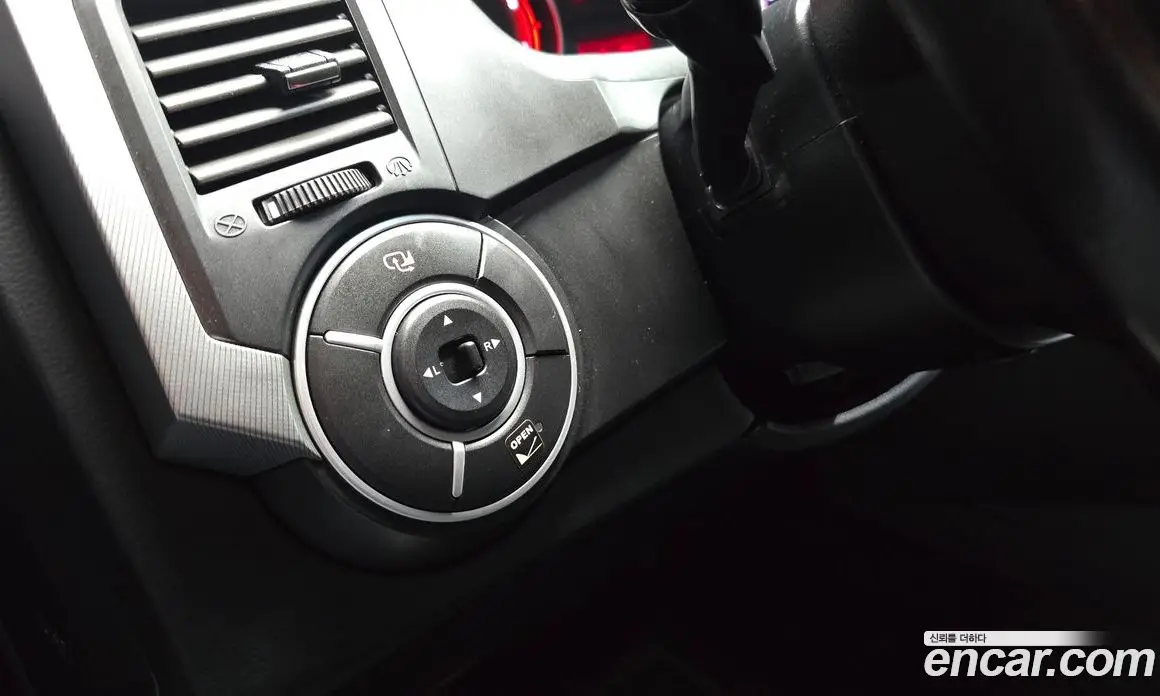 SsangYong Korando 2014 2.0 автомат (гидро), фото 15 SsangYong Korando 2014 2.0 автомат (гидро), фото 15