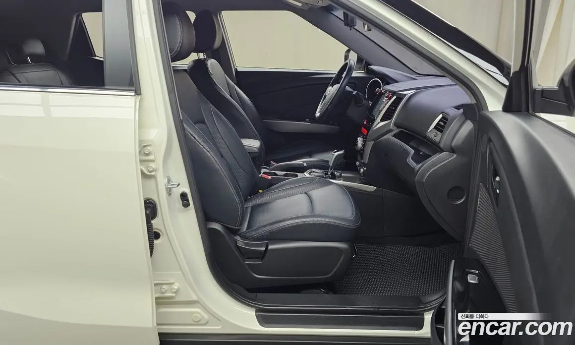 SsangYong TIBOLI 2015 1.6 автомат (гидро), фото 16 SsangYong TIBOLI 2015 1.6 автомат (гидро), фото 16