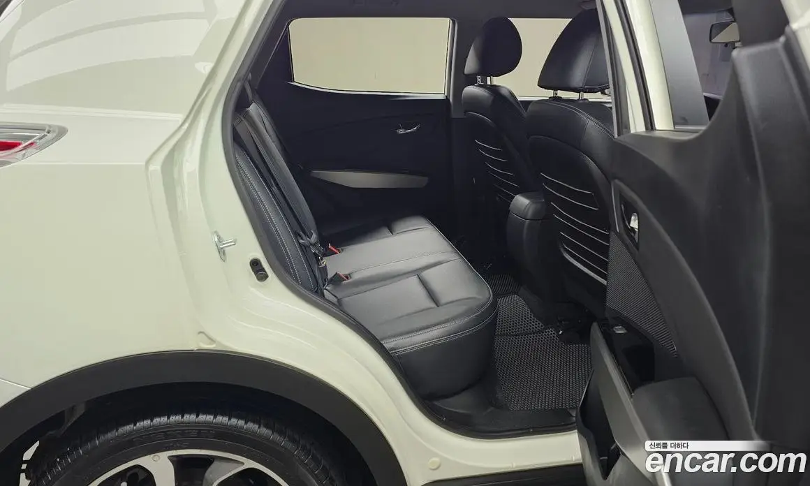 SsangYong TIBOLI 2015 1.6 автомат (гидро), фото 17 SsangYong TIBOLI 2015 1.6 автомат (гидро), фото 17