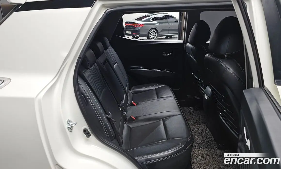 SsangYong TIBOLI 2018 1.6 автомат (гидро), фото 11 SsangYong TIBOLI 2018 1.6 автомат (гидро), фото 11