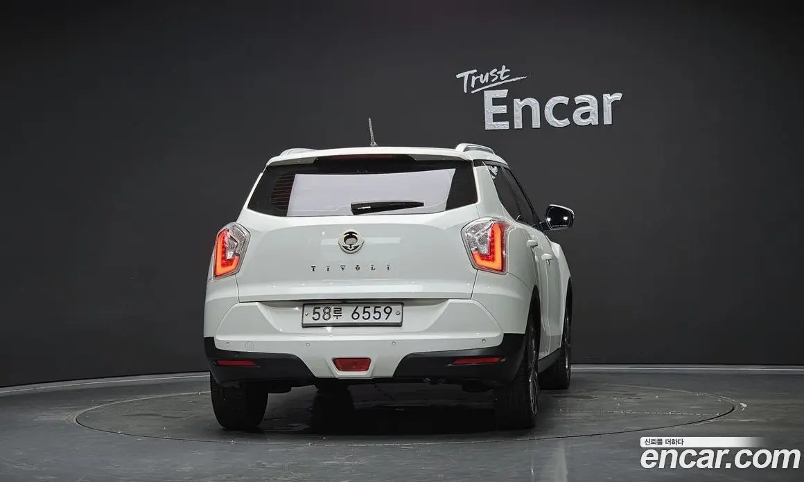 SsangYong TIBOLI 2018 1.6 автомат (гидро), фото 4 SsangYong TIBOLI 2018 1.6 автомат (гидро), фото 4