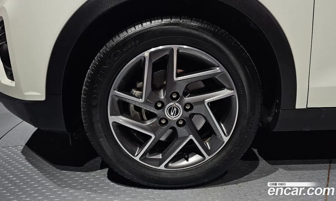 SsangYong TIBOLI 2020 1.5 автомат (гидро), фото 5 SsangYong TIBOLI 2020 1.5 автомат (гидро), фото 5