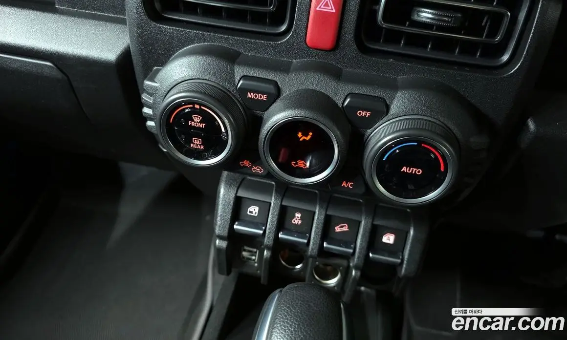 Suzuki Jimny 2024 1.5 автомат (гидро), фото 18