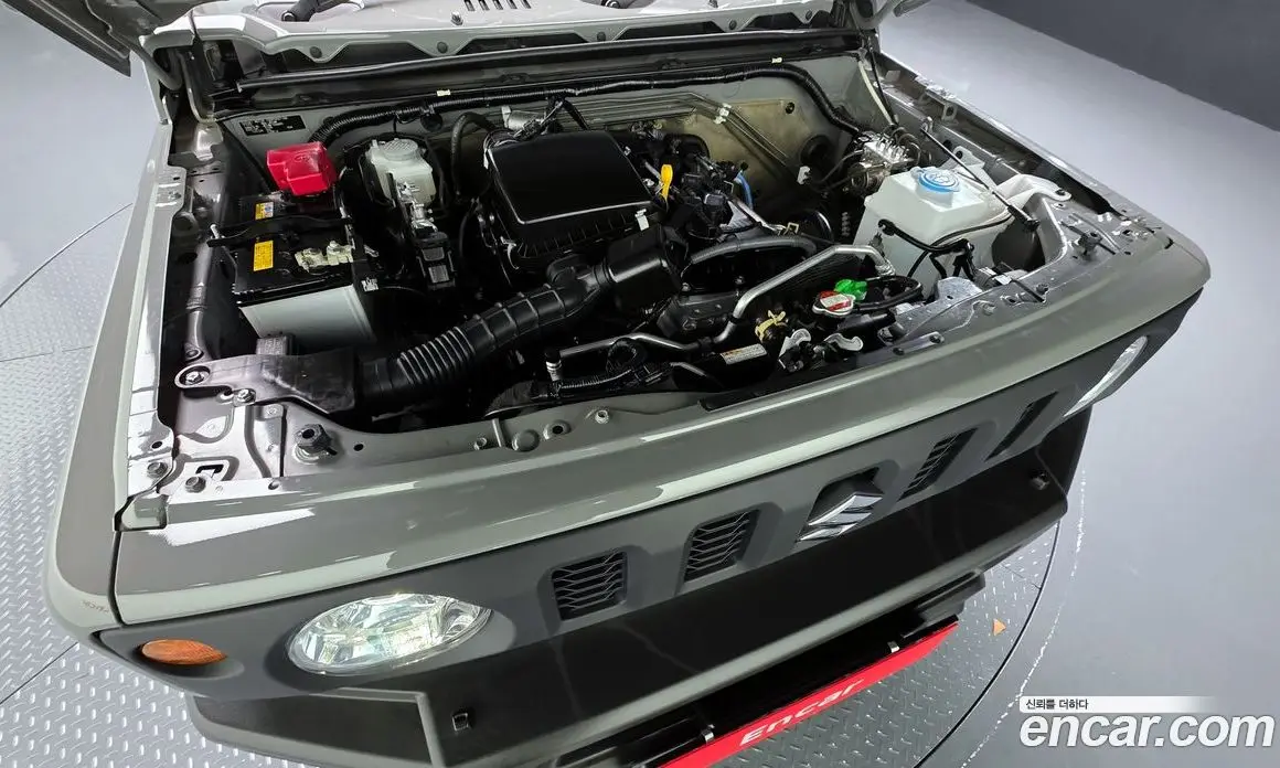 Suzuki Jimny 2024 1.5 автомат (гидро), фото 6