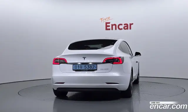 Tesla Model 3 2020 0.2 автомат (гидро), миниатюра 4 Tesla Model 3 2020 0.2 автомат (гидро), миниатюра 4