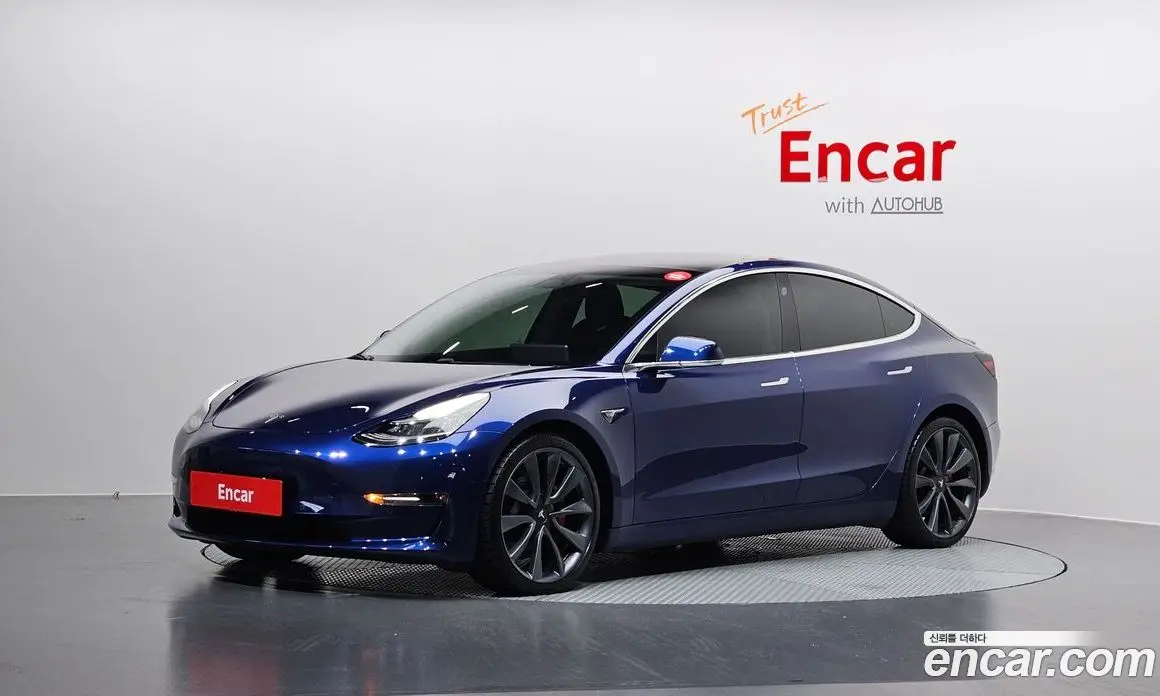 Tesla Model 3 2020 0.2 автомат (гидро), фото 1 Tesla Model 3 2020 0.2 автомат (гидро), фото 1