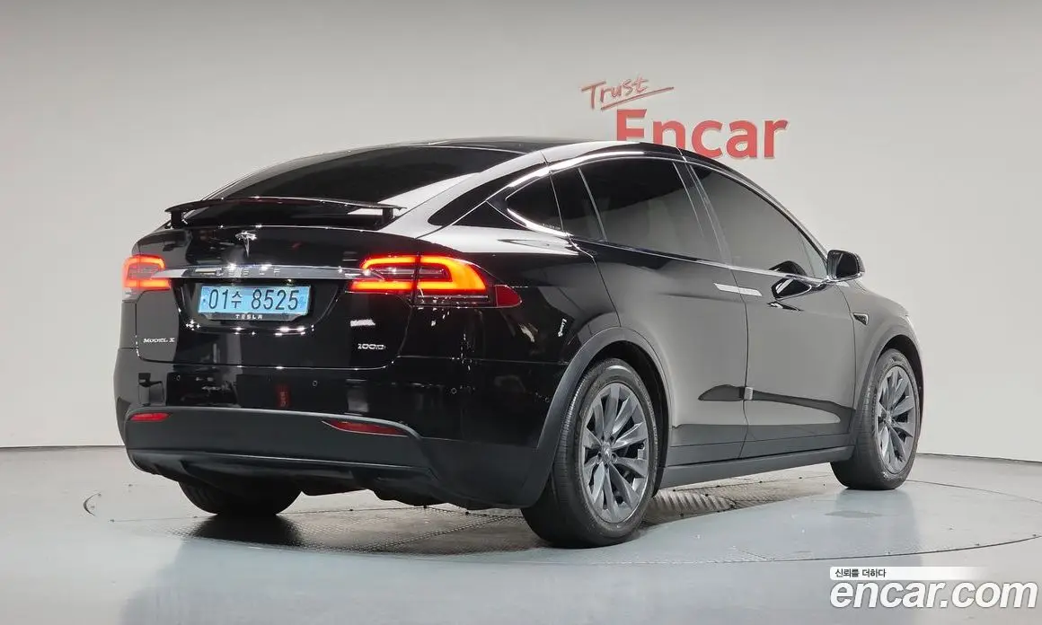 Tesla Model X 2019 0.3 автомат (гидро), фото 1 Tesla Model X 2019 0.3 автомат (гидро), фото 1