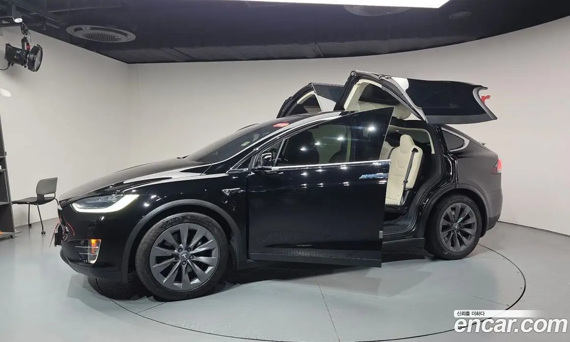 Tesla Model X 2019 0.3 автомат (гидро), фото 32 Tesla Model X 2019 0.3 автомат (гидро), фото 32
