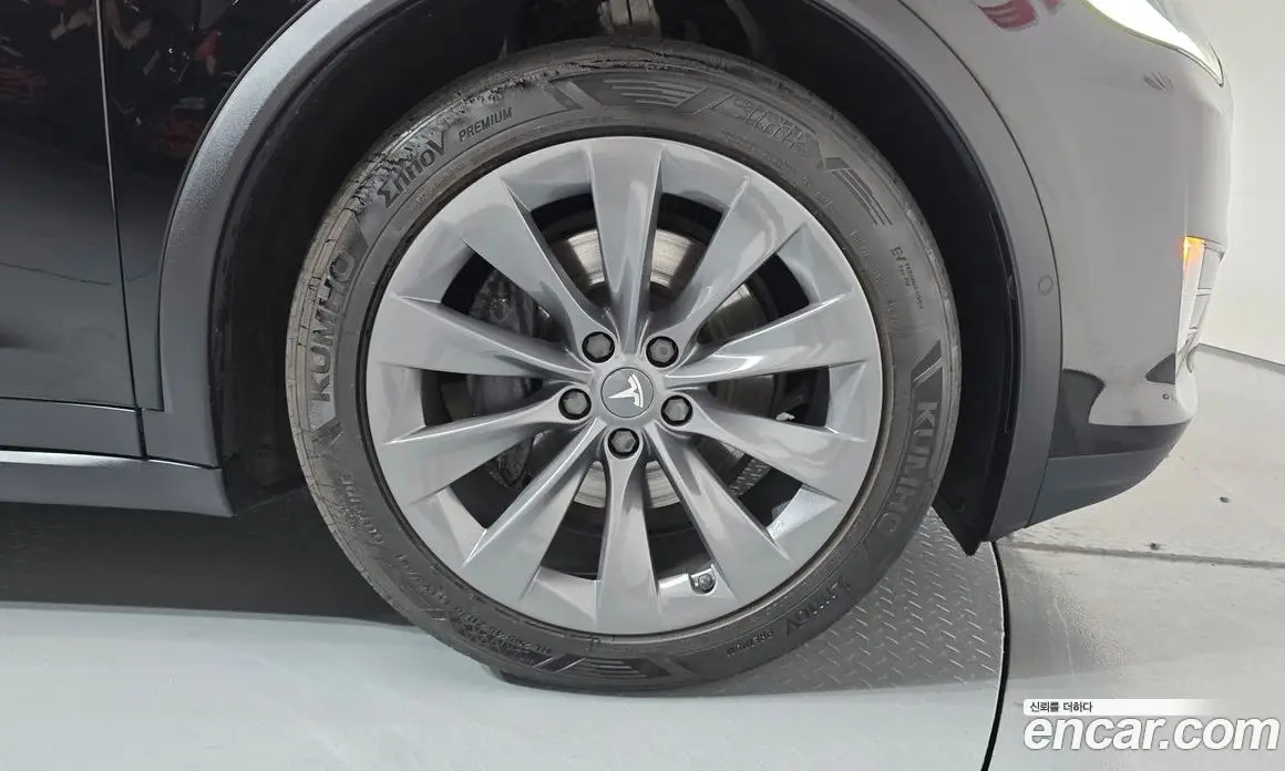 Tesla Model X 2019 0.3 автомат (гидро), фото 6 Tesla Model X 2019 0.3 автомат (гидро), фото 6