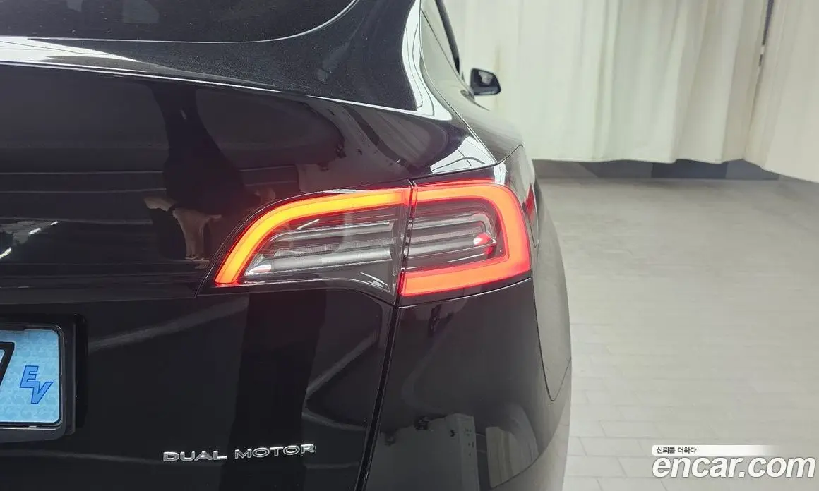 Tesla Model Y 2021 0.2 автомат (гидро), фото 9 Tesla Model Y 2021 0.2 автомат (гидро), фото 9