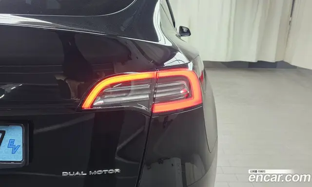 Tesla Model Y 2021 0.2 автомат (гидро), миниатюра 9 Tesla Model Y 2021 0.2 автомат (гидро), миниатюра 9