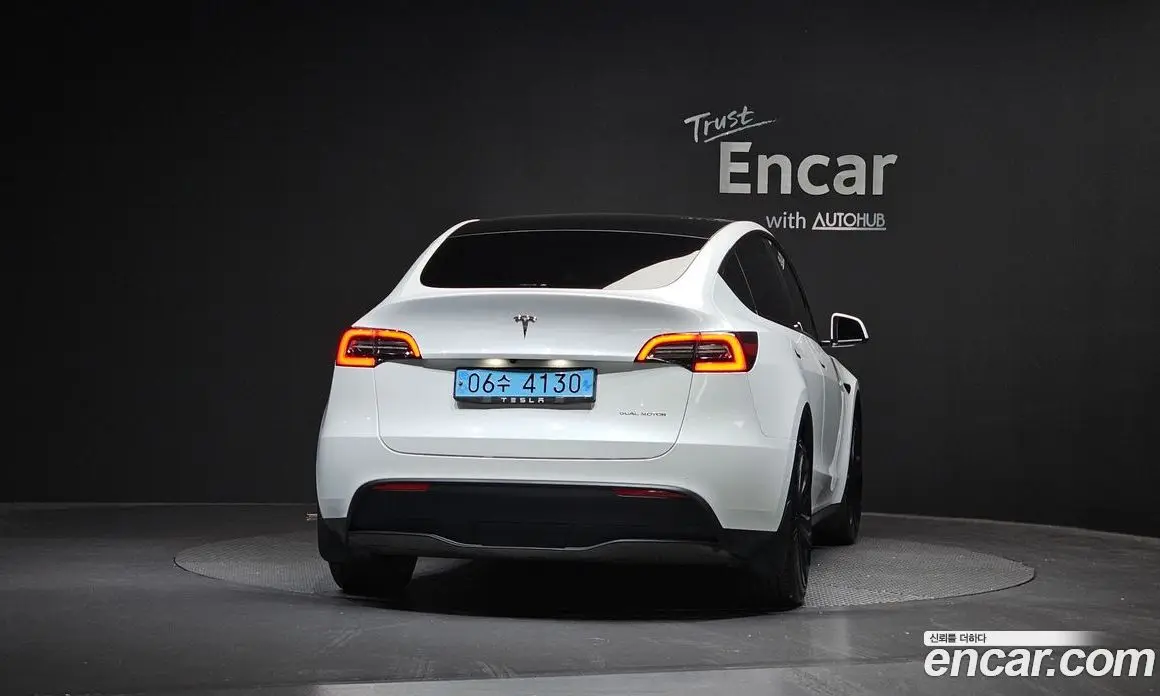 Tesla Model Y 2021 0.2 автомат (гидро), фото 3 Tesla Model Y 2021 0.2 автомат (гидро), фото 3