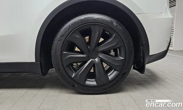 Tesla Model Y 2021 0.2 автомат (гидро), миниатюра 6 Tesla Model Y 2021 0.2 автомат (гидро), миниатюра 6