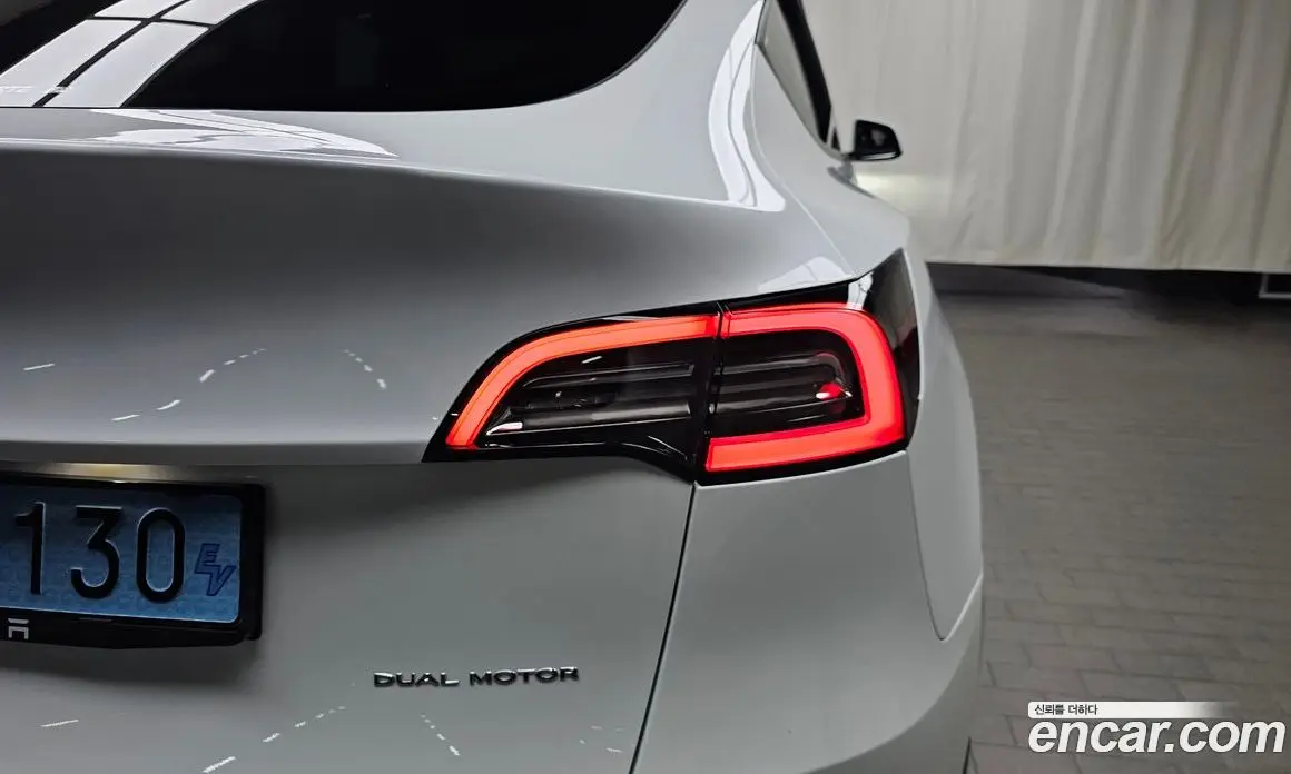 Tesla Model Y 2021 0.2 автомат (гидро), фото 8 Tesla Model Y 2021 0.2 автомат (гидро), фото 8