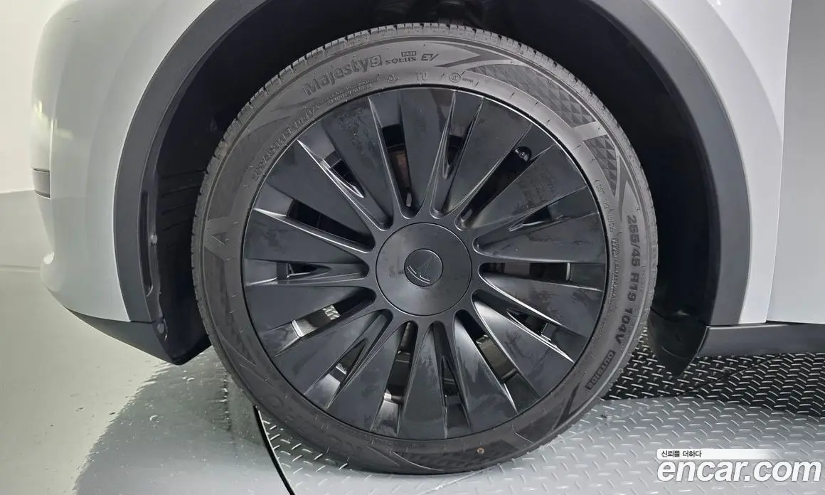Tesla Model Y 2023 0.2 автомат (гидро), фото 5 Tesla Model Y 2023 0.2 автомат (гидро), фото 5