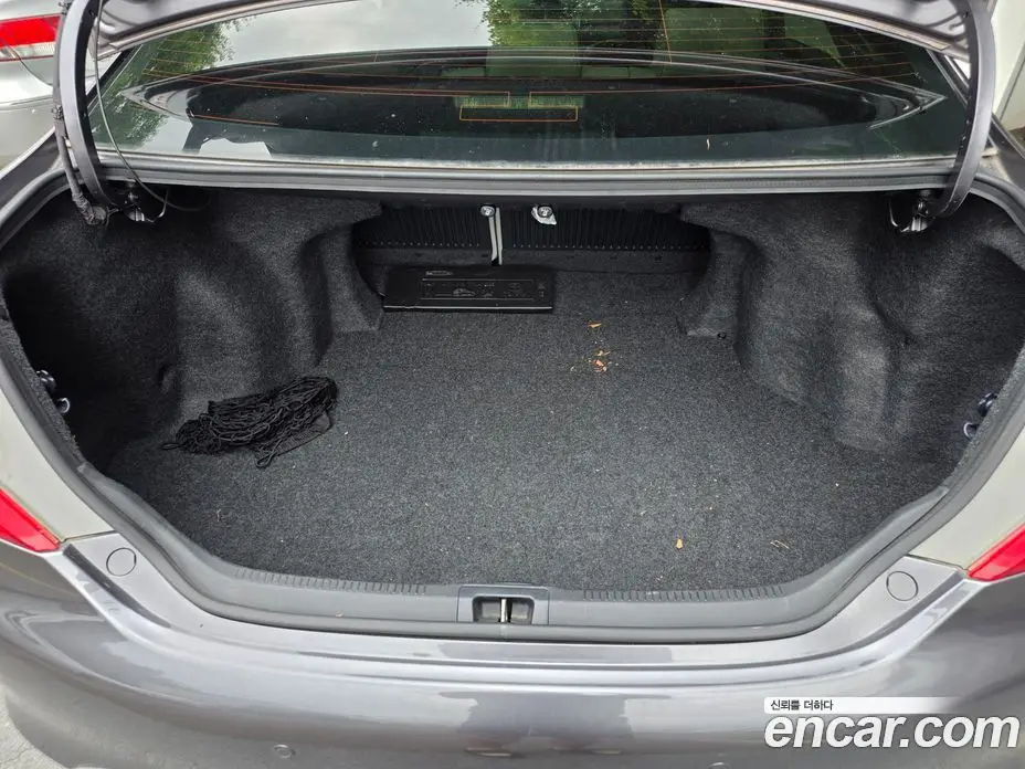 Toyota Camry 2014 2.5 автомат (гидро), фото 16 Toyota Camry 2014 2.5 автомат (гидро), фото 16