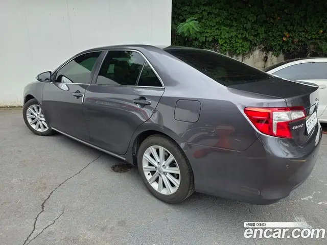 Toyota Camry 2014 2.5 автомат (гидро), миниатюра 4 Toyota Camry 2014 2.5 автомат (гидро), миниатюра 4