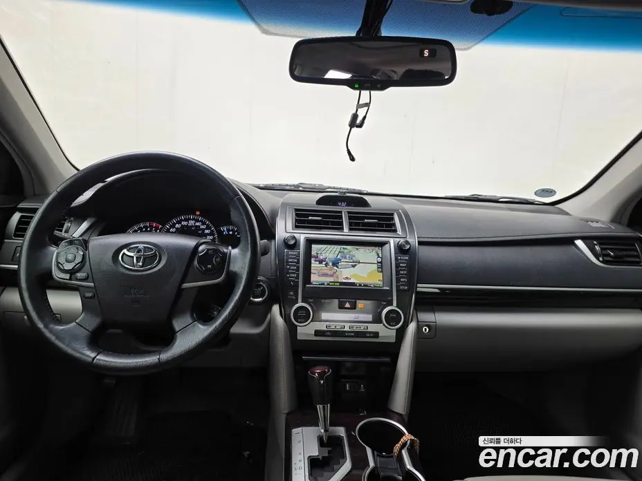 Toyota Camry 2014 2.5 автомат (гидро), фото 7 Toyota Camry 2014 2.5 автомат (гидро), фото 7