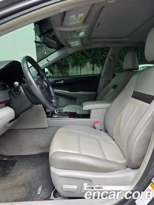 Toyota Camry 2014 2.5 автомат (гидро), фото 10 Toyota Camry 2014 2.5 автомат (гидро), фото 10