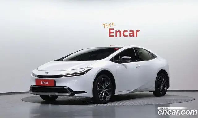 Toyota Prius 2023 2.0 автомат (гидро), миниатюра 1 Toyota Prius 2023 2.0 автомат (гидро), миниатюра 1