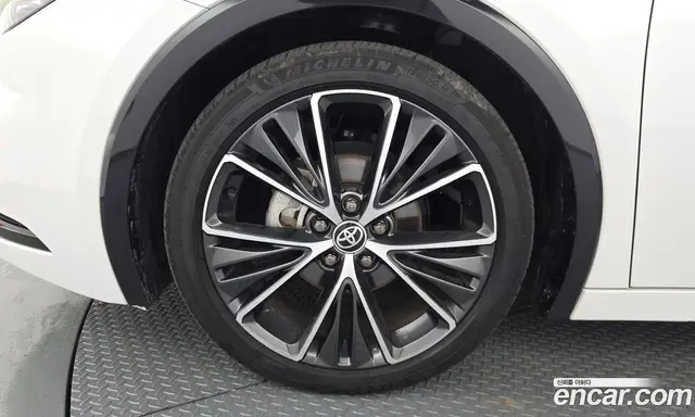 Toyota Prius 2023 2.0 автомат (гидро), миниатюра 5 Toyota Prius 2023 2.0 автомат (гидро), миниатюра 5