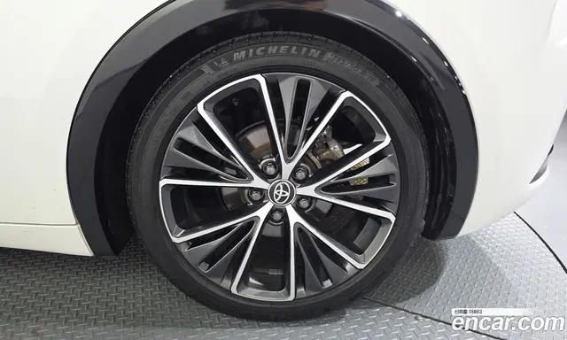 Toyota Prius 2023 2.0 автомат (гидро), миниатюра 7 Toyota Prius 2023 2.0 автомат (гидро), миниатюра 7