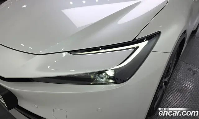 Toyota Prius 2023 2.0 автомат (гидро), миниатюра 8 Toyota Prius 2023 2.0 автомат (гидро), миниатюра 8