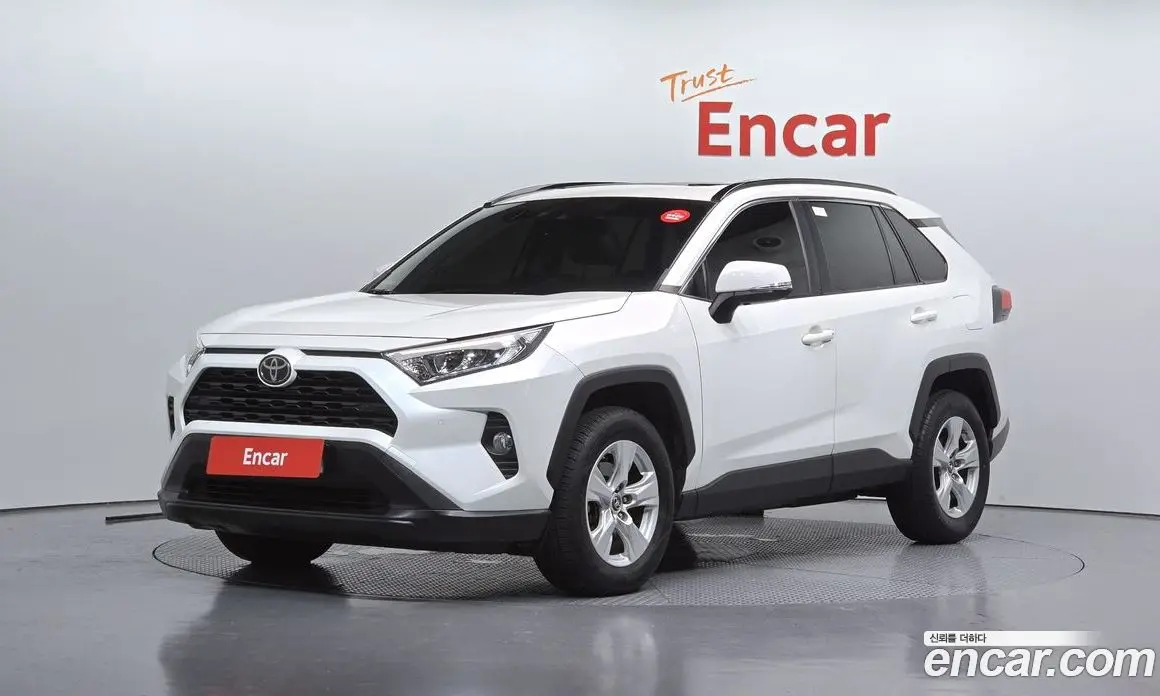 Toyota RAV4 2019 2.5 автомат (гидро), фото 1 Toyota RAV4 2019 2.5 автомат (гидро), фото 1
