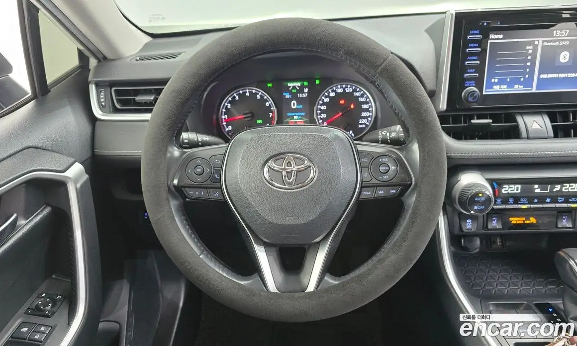 Toyota RAV4 2019 2.5 автомат (гидро), фото 18 Toyota RAV4 2019 2.5 автомат (гидро), фото 18