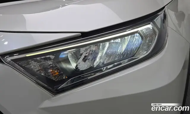 Toyota RAV4 2019 2.5 автомат (гидро), миниатюра 8 Toyota RAV4 2019 2.5 автомат (гидро), миниатюра 8