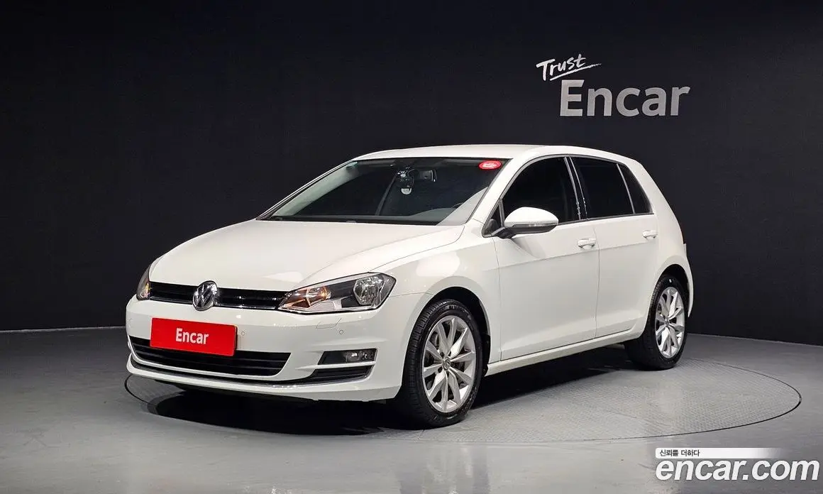 Volkswagen Golf 2013 1.6 автомат (гидро), фото 1 Volkswagen Golf 2013 1.6 автомат (гидро), фото 1
