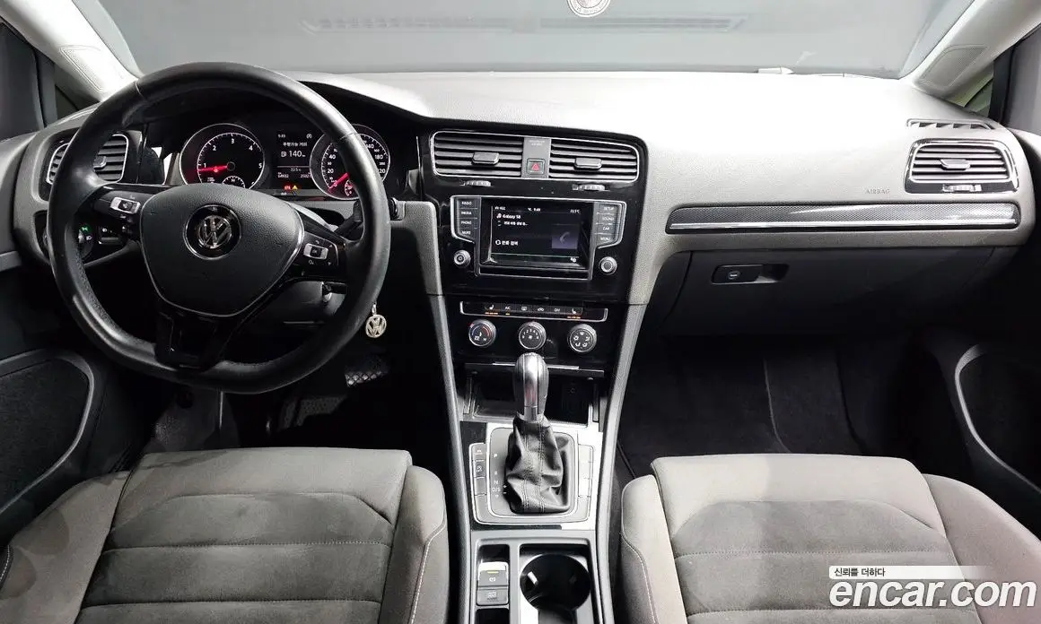 Volkswagen Golf 2013 1.6 автомат (гидро), фото 7 Volkswagen Golf 2013 1.6 автомат (гидро), фото 7