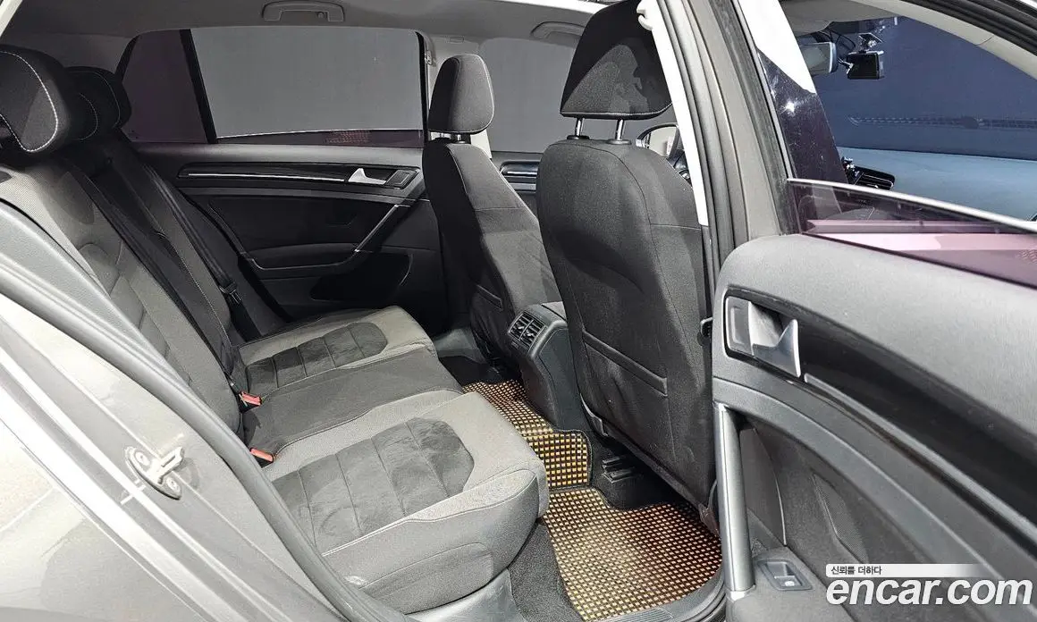 Volkswagen Golf 2015 2.0 автомат (гидро), фото 12 Volkswagen Golf 2015 2.0 автомат (гидро), фото 12
