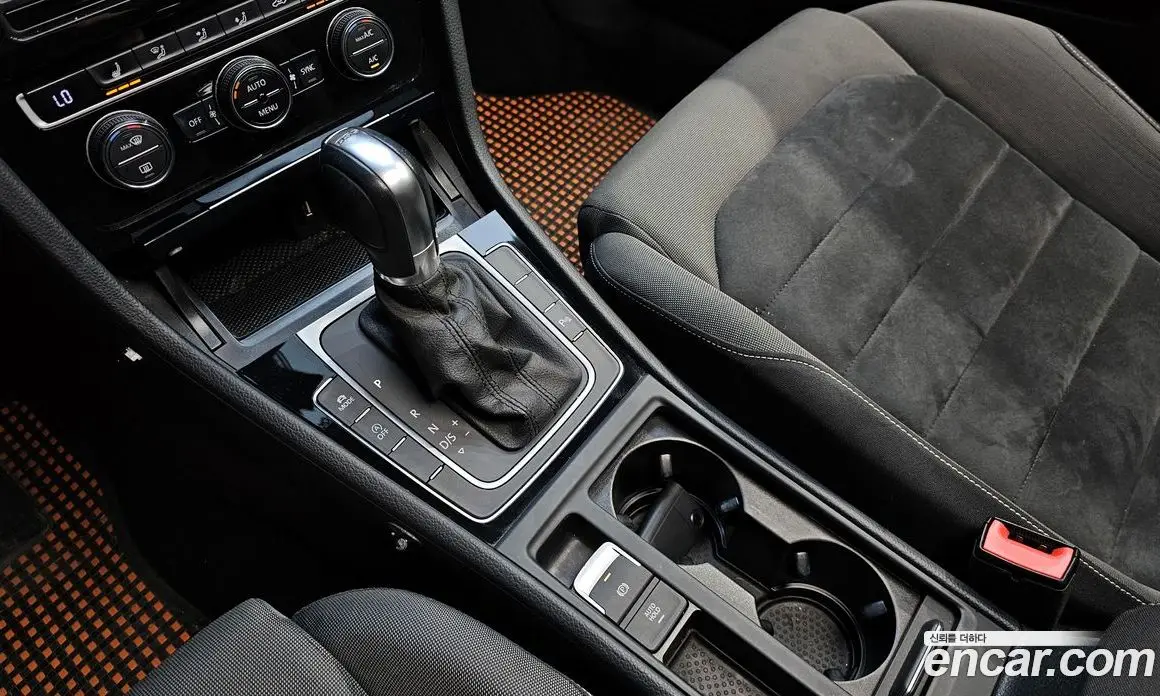 Volkswagen Golf 2015 2.0 автомат (гидро), фото 9 Volkswagen Golf 2015 2.0 автомат (гидро), фото 9