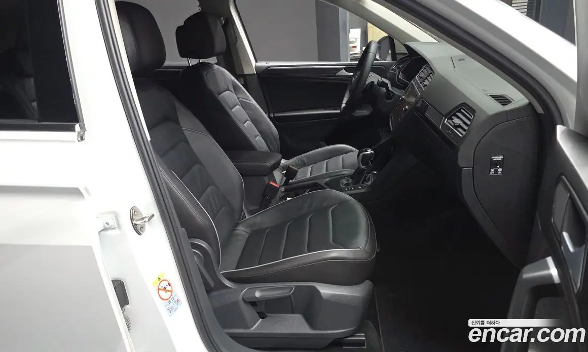 Volkswagen Tiguan 2022 2.0 автомат (гидро), фото 11 Volkswagen Tiguan 2022 2.0 автомат (гидро), фото 11