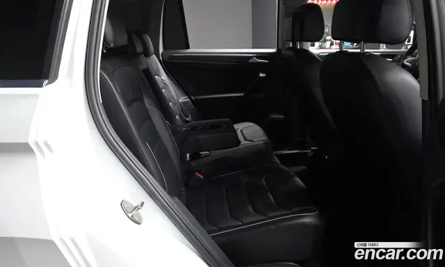 Volkswagen Tiguan 2022 2.0 автомат (гидро), миниатюра 12