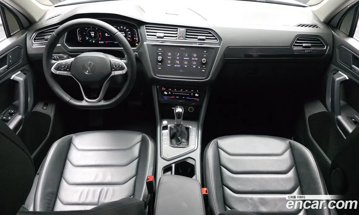 Volkswagen Tiguan 2022 2.0 автомат (гидро), фото 7 Volkswagen Tiguan 2022 2.0 автомат (гидро), фото 7