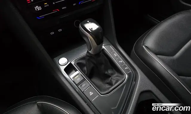 Volkswagen Tiguan 2022 2.0 автомат (гидро), миниатюра 9 Volkswagen Tiguan 2022 2.0 автомат (гидро), миниатюра 9