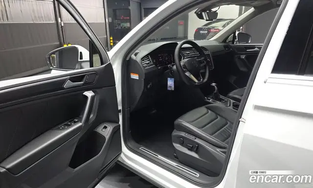 Volkswagen Tiguan 2022 2.0 автомат (гидро), миниатюра 10 Volkswagen Tiguan 2022 2.0 автомат (гидро), миниатюра 10
