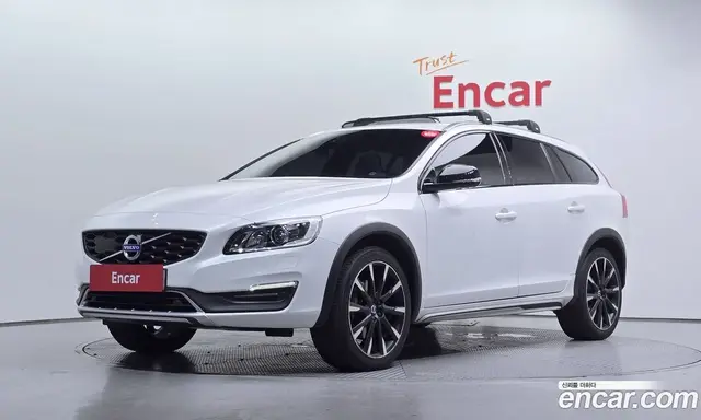 Volvo V60 2017 2.0 автомат (гидро), миниатюра 1 Volvo V60 2017 2.0 автомат (гидро), миниатюра 1