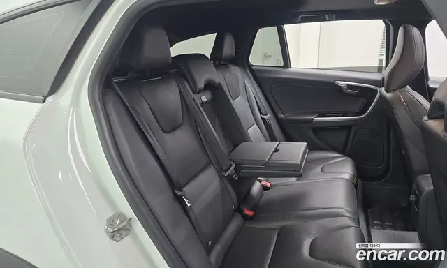 Volvo V60 2017 2.0 автомат (гидро), миниатюра 11 Volvo V60 2017 2.0 автомат (гидро), миниатюра 11