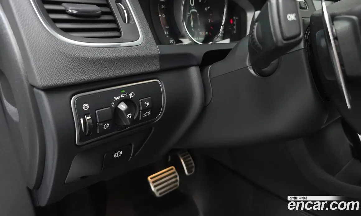 Volvo V60 2017 2.0 автомат (гидро), фото 19 Volvo V60 2017 2.0 автомат (гидро), фото 19